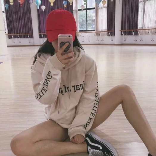 Ruzfit -FF0003 Autumn Statue Anyone wearing a blin