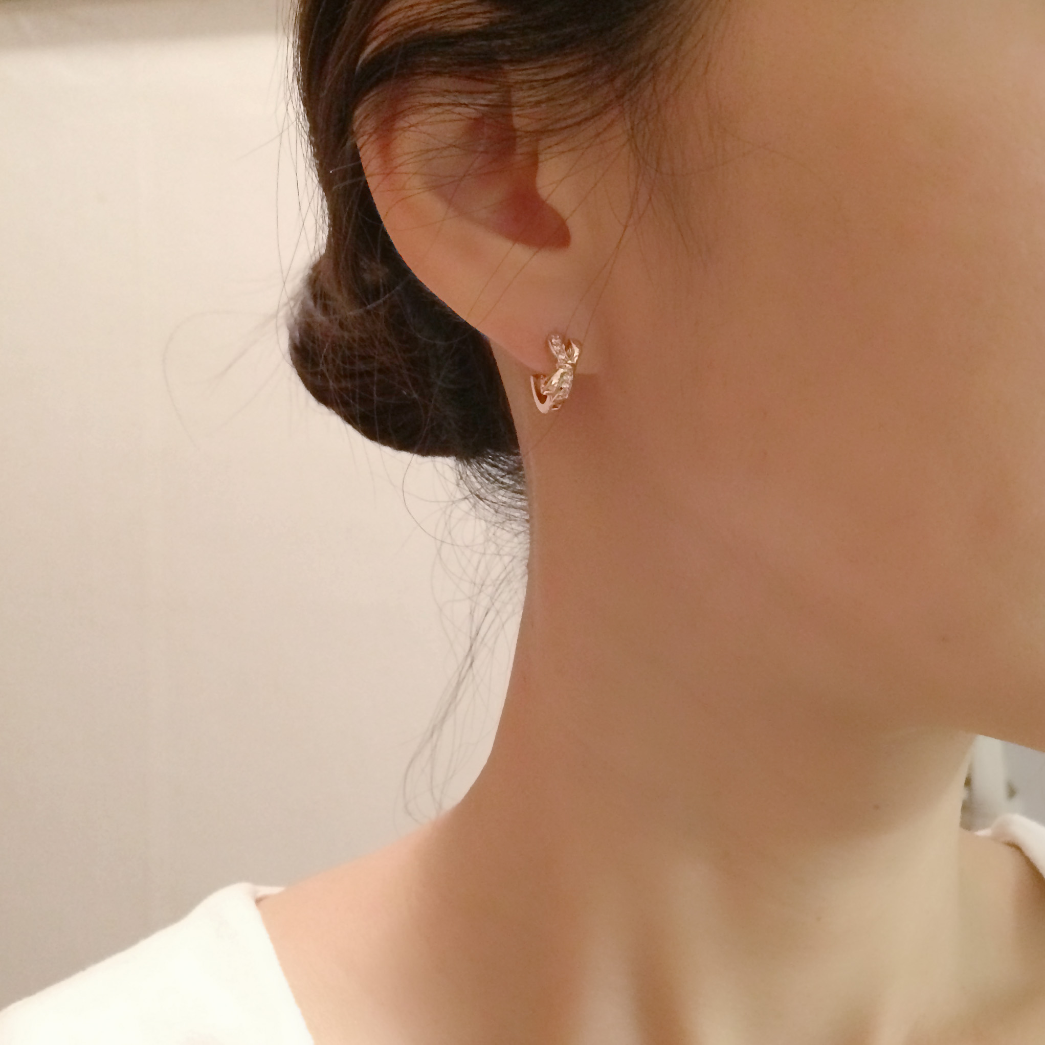 Gold pin ribbon ribbon ring One-touch earrings 14k