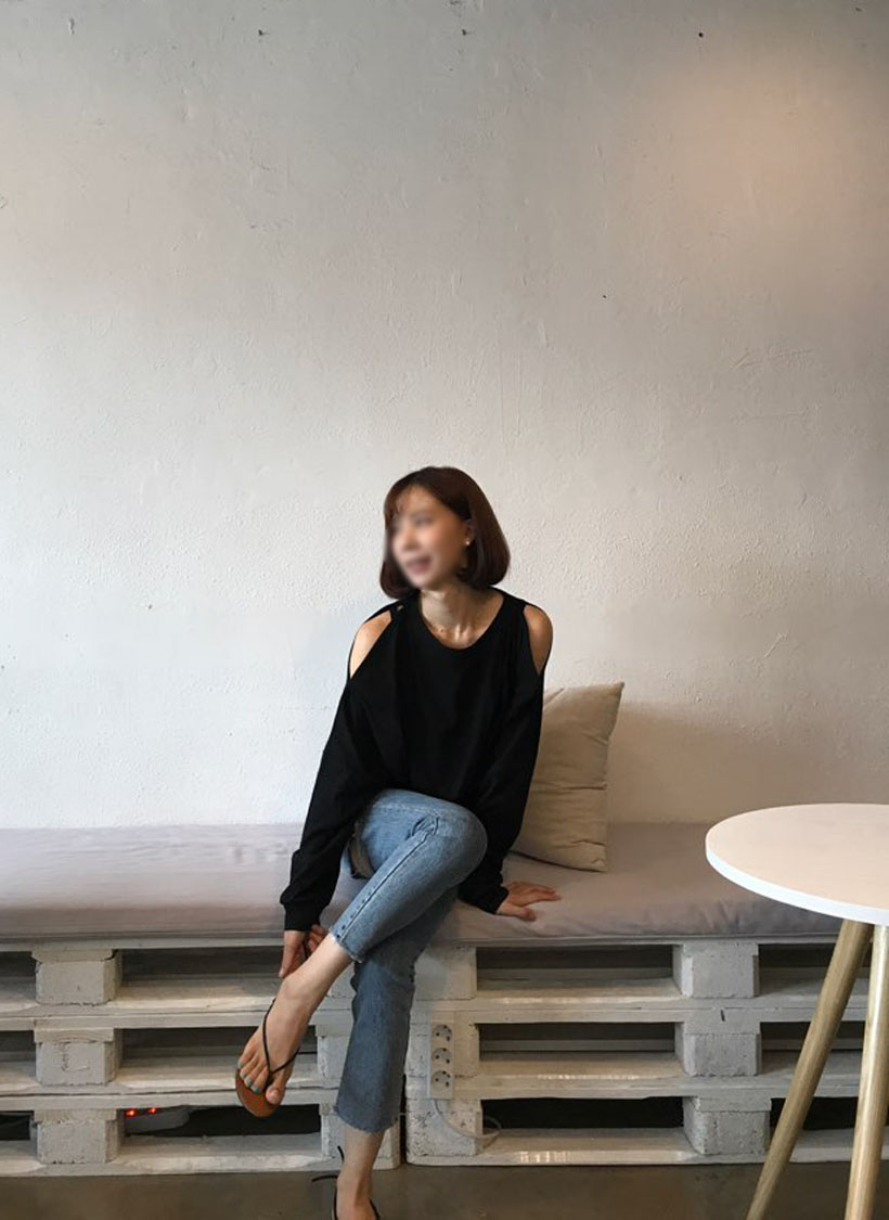 Shoulder-to-shoulder T-shirt black, orange, khaki 