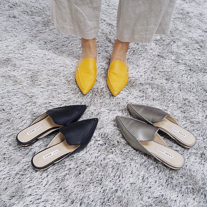 New Simple Gold Decoration Blower Autumn Statue