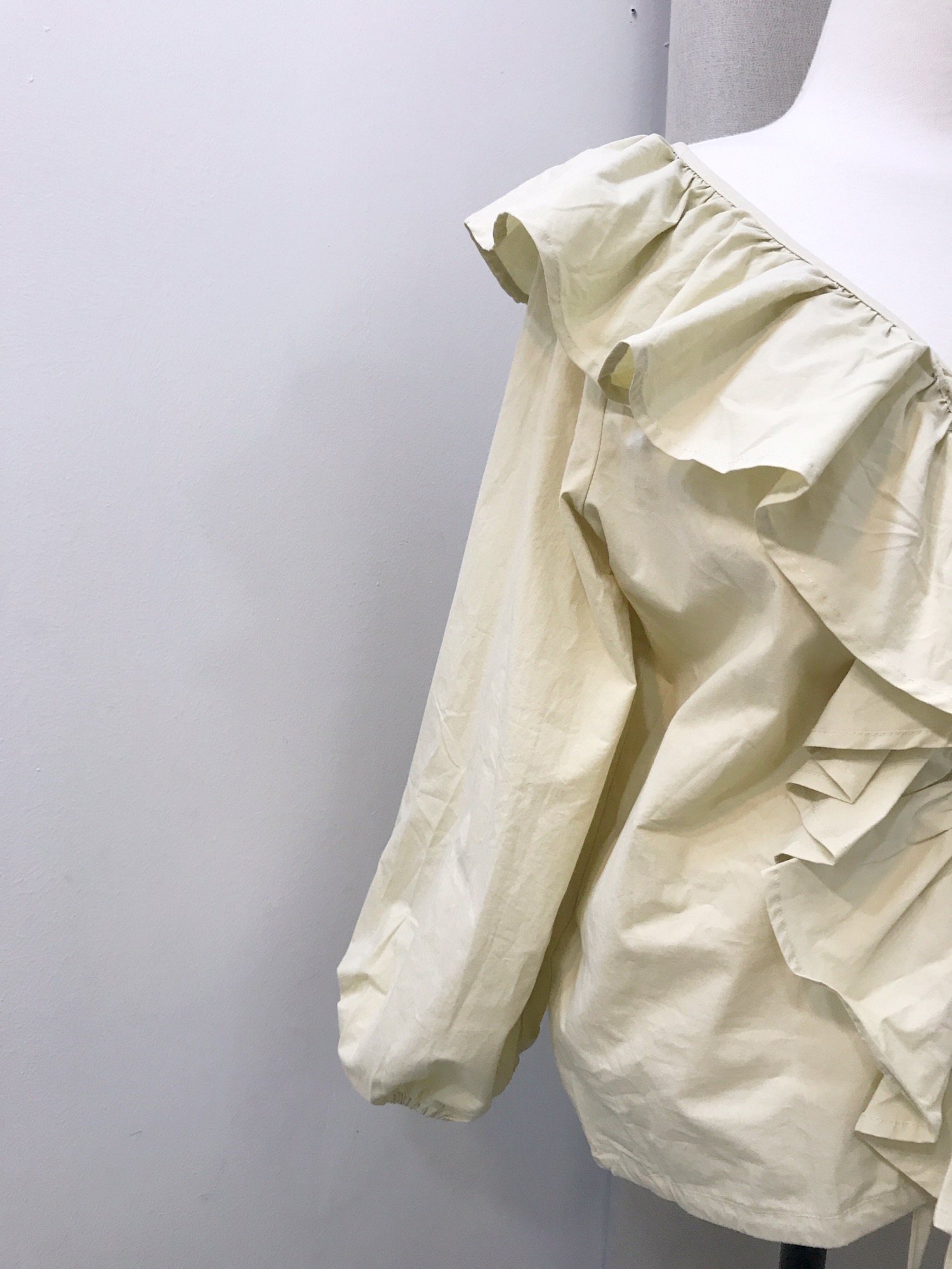 NEW FASHION LADY GIRL Blouse frilly ruffle guest b