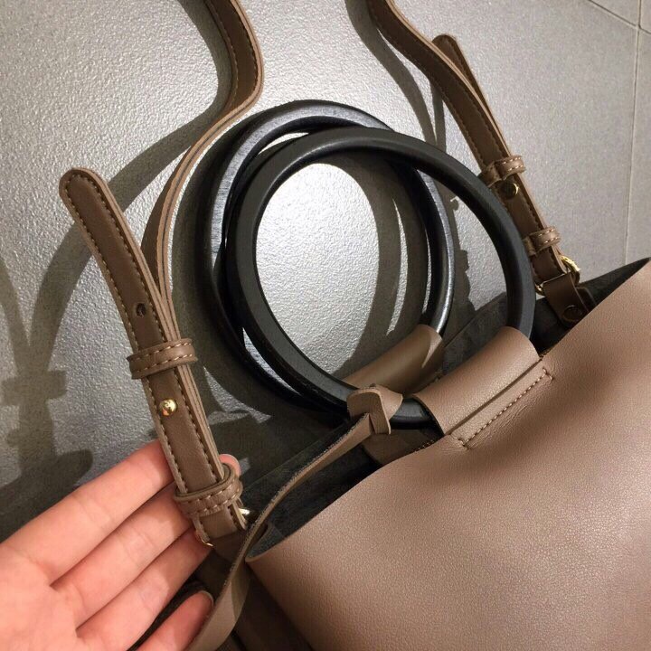 New Women's Bags Free Shipping Black Wood Ring 