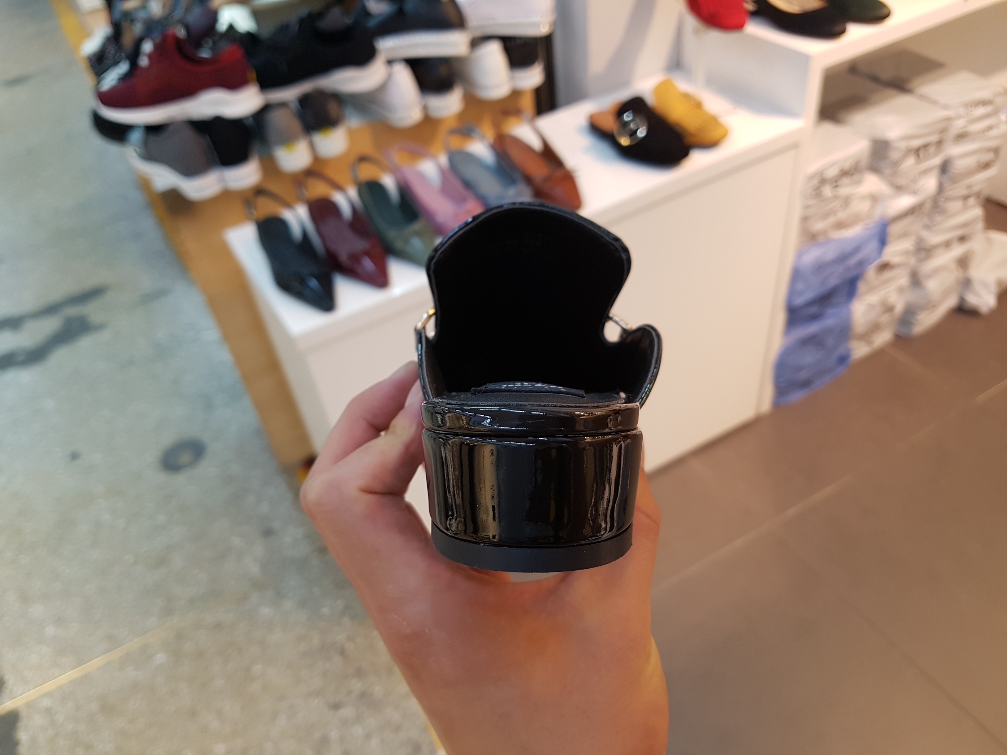 New Chain Decoration Anamel Blower 3cm Black Blue 