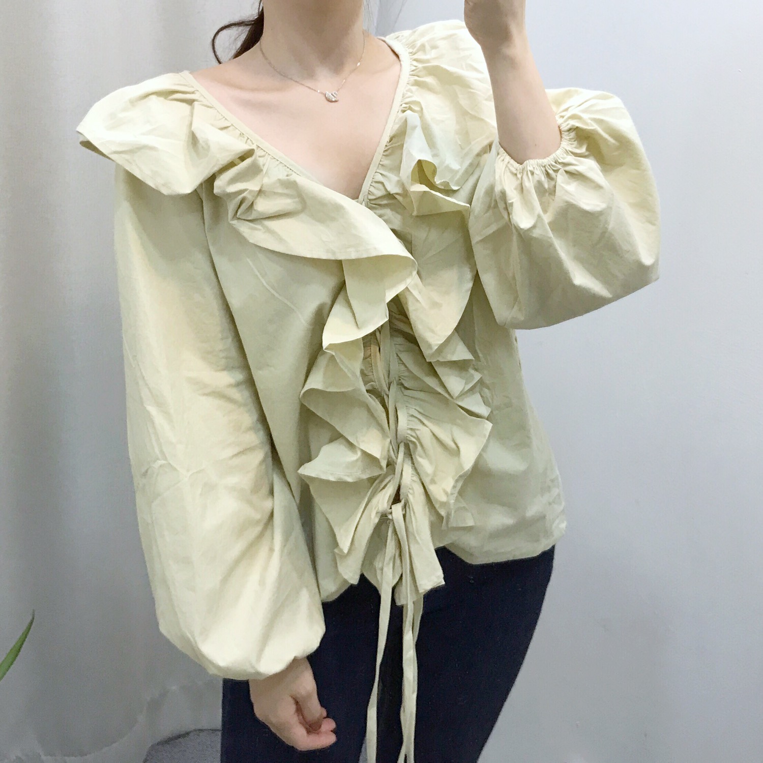 NEW FASHION LADY GIRL Blouse frilly ruffle guest b