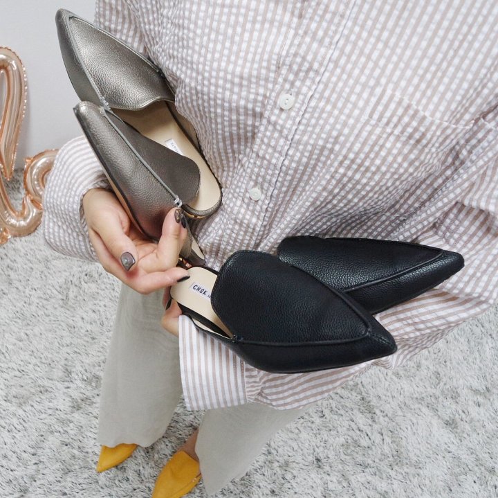 New Simple Gold Decoration Blower Autumn Statue