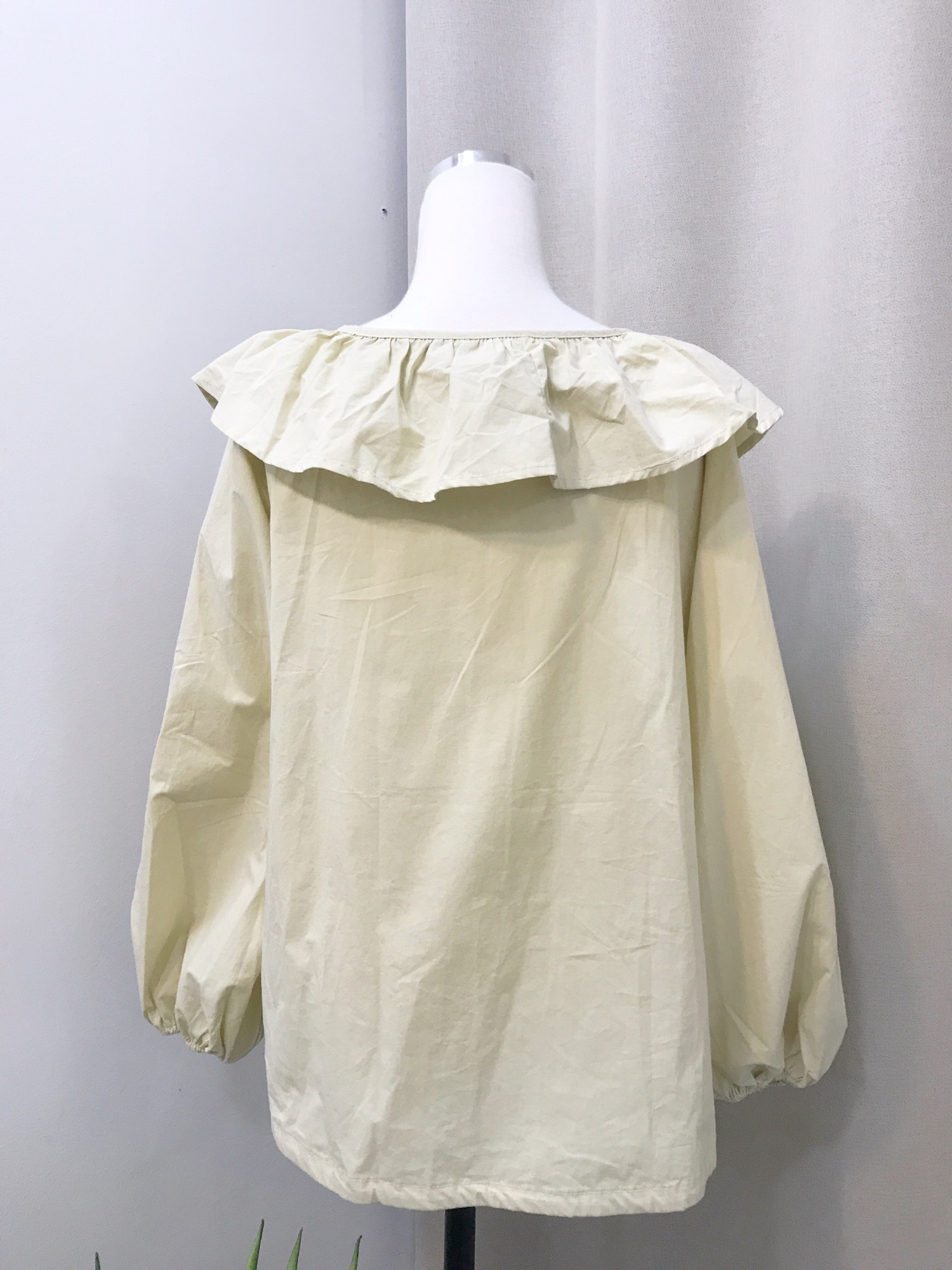 NEW FASHION LADY GIRL Blouse frilly ruffle guest b