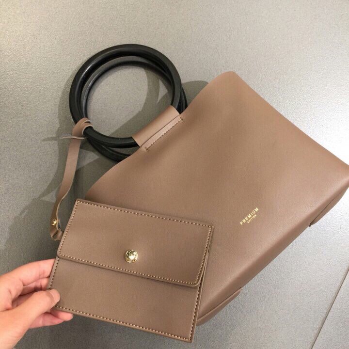 New Women's Bags Free Shipping Black Wood Ring 