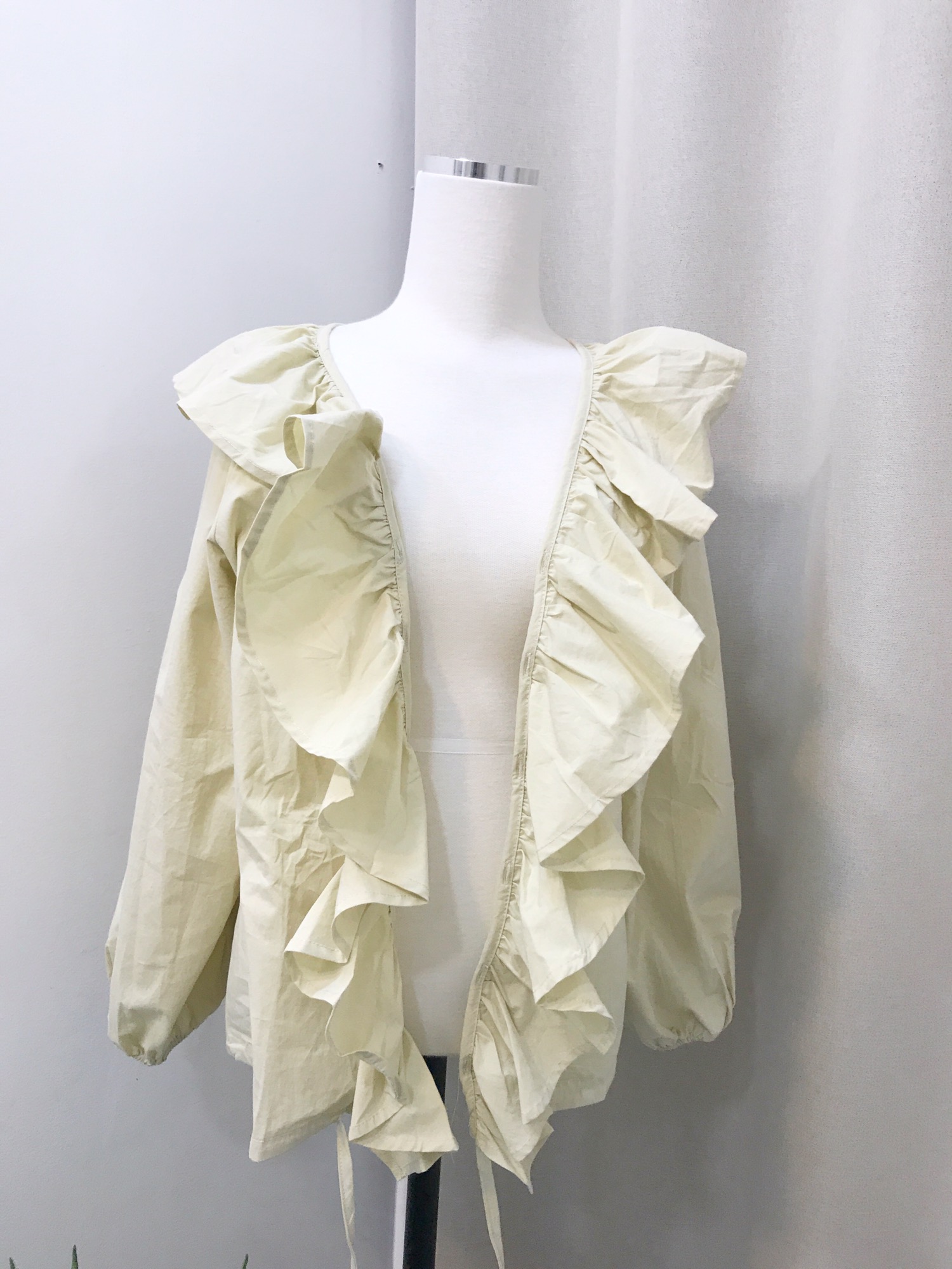 NEW FASHION LADY GIRL Blouse frilly ruffle guest b