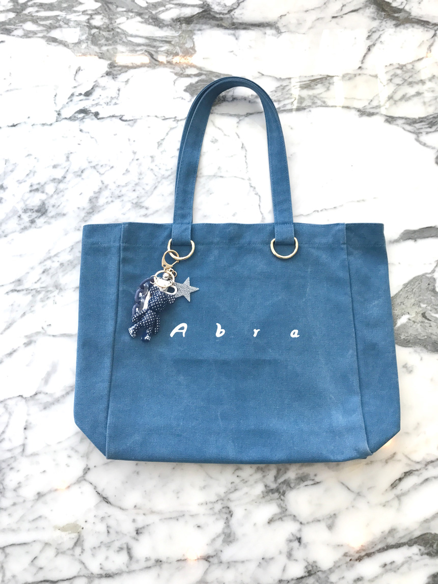 Abra Daily Canvas Echo Shoulder Bag Unique Styling