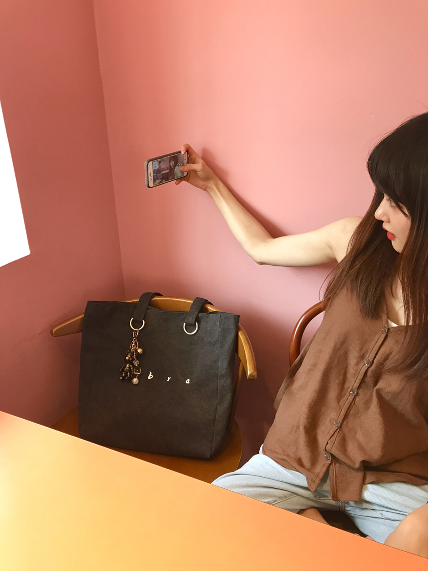 Abra Daily Canvas Echo Shoulder Bag Unique Styling