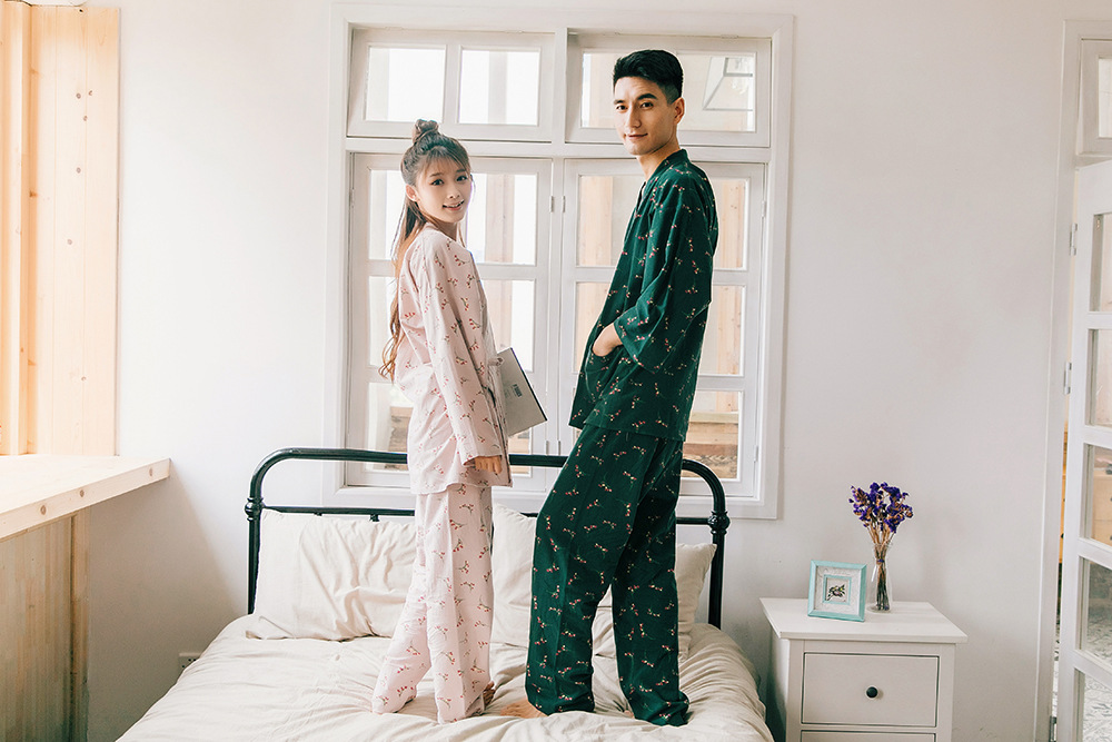 New imported fine flower Yukata couple pajamas hon