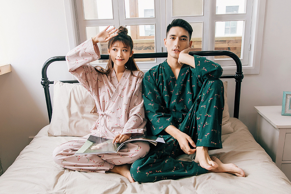New imported fine flower Yukata couple pajamas hon