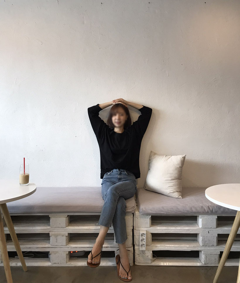 Shoulder-to-shoulder T-shirt black, orange, khaki 