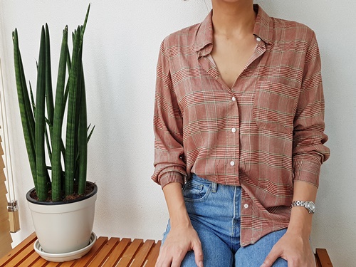 Women Blouses FREE SHIPPING Rayon Check Blouse 100