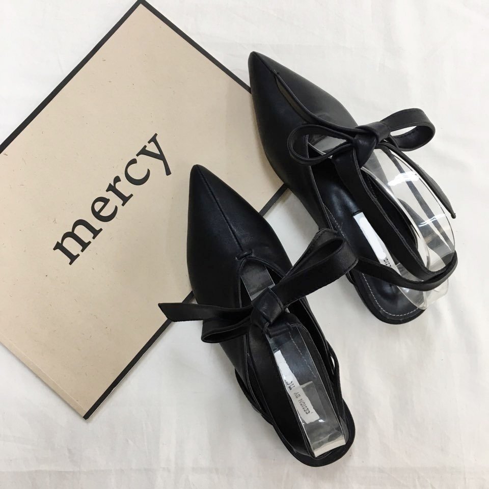 New Poundi Spiky Nose Thong Blotter 1color Daily C