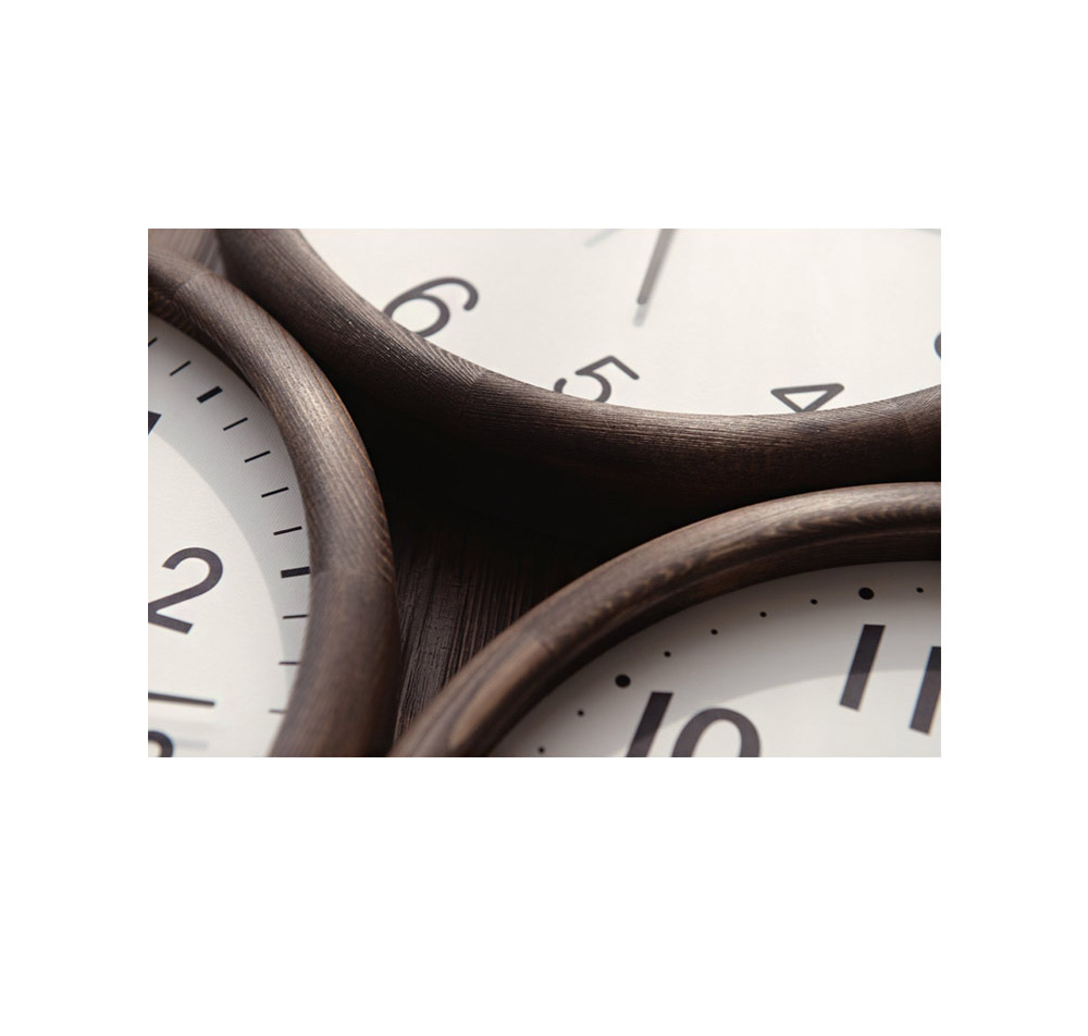 Modern Wooden Round Quiet Wall Clock Living Room O