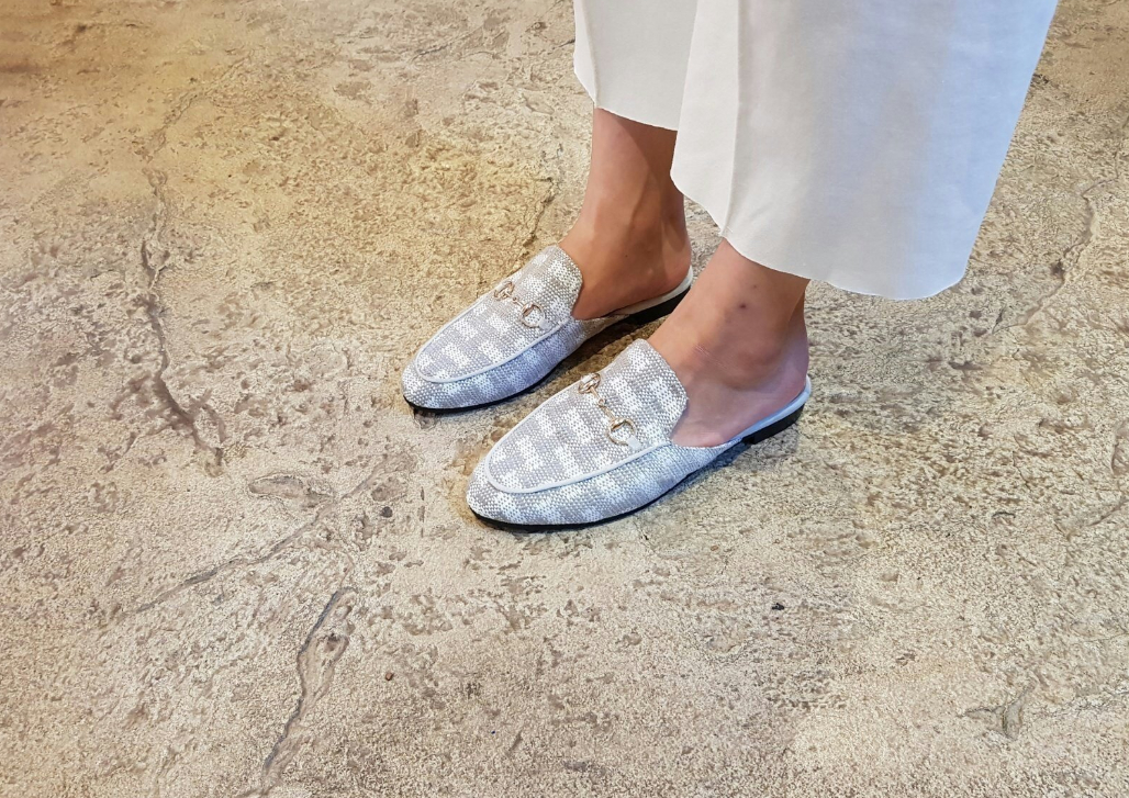 New chic looper slippers Stylish charming shoes Re