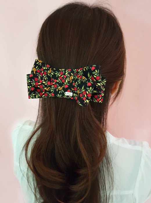 Red Berry Ribbon Hairpin A cute romantic handmade 