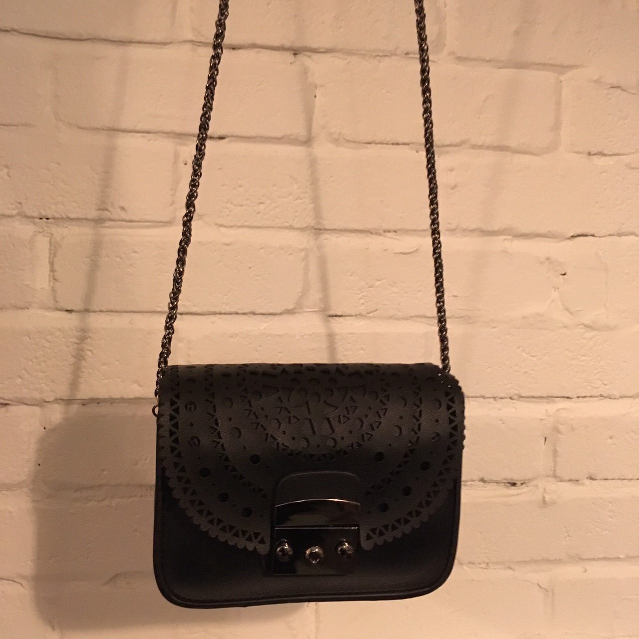 New Mini Punching Cross Unique Wedding Look Cody D