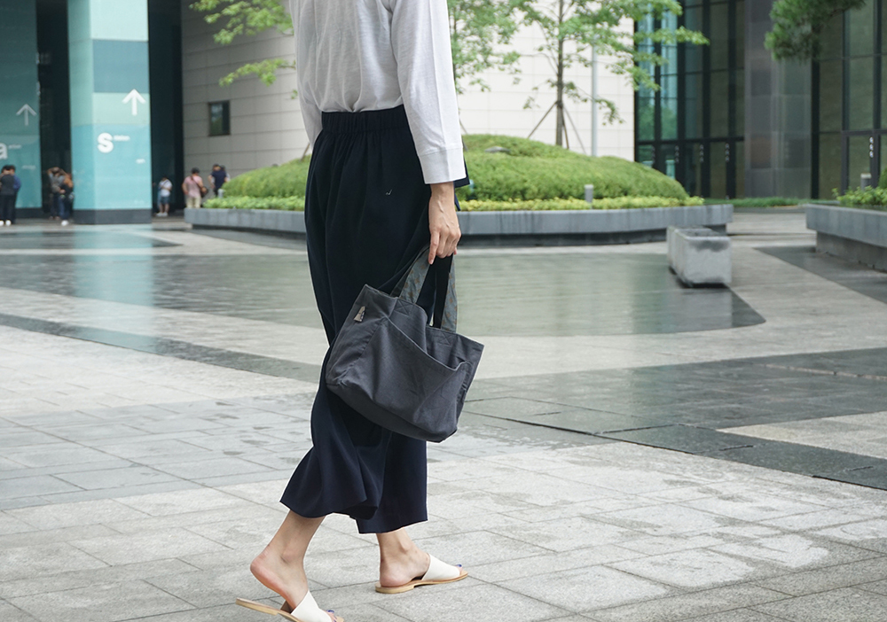 New Women's Bags EZ Tote Echo Bag