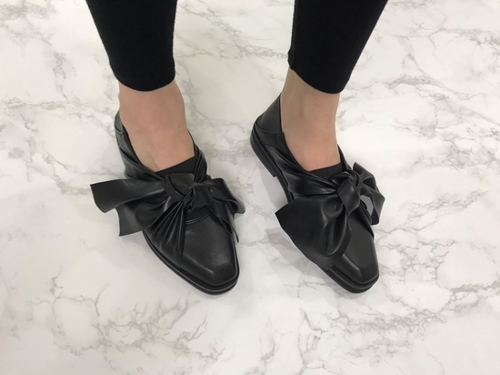 New Royal Ribbon Knot Leather Roper Black Can be w