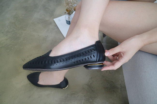 New Amy Horny Leather Loafer Roger Female Shoes Sh