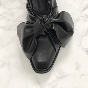 New Royal Ribbon Knot Leather Roper Black Can be w