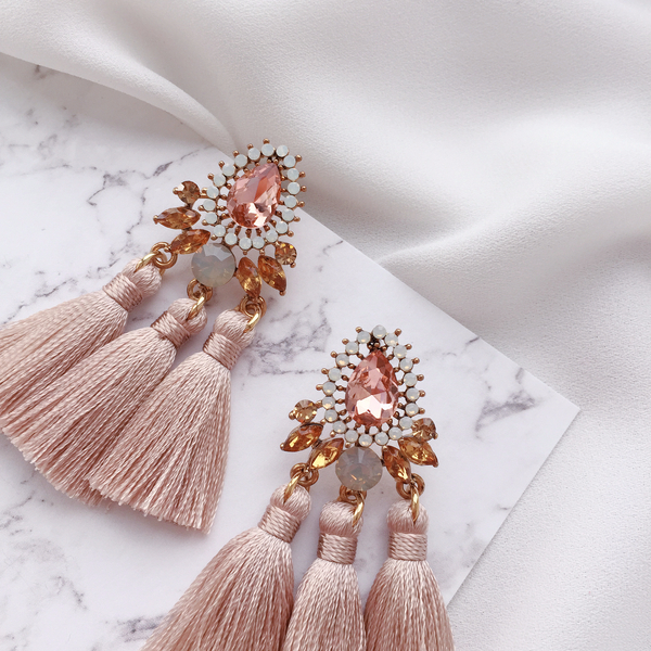 Muse drip antique bold tassel earrings 4color tass