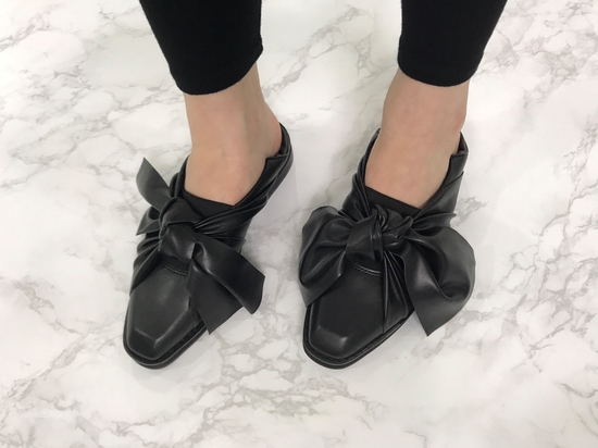 New Royal Ribbon Knot Leather Roper Black Can be w