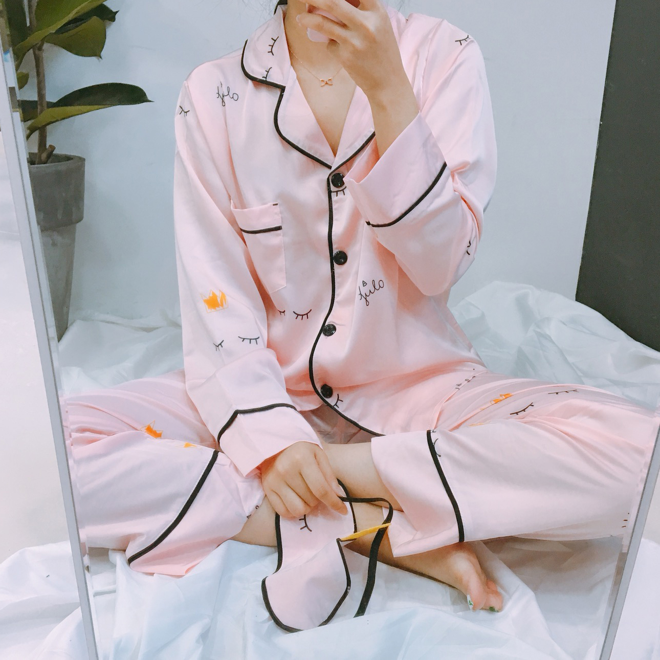 New eyebrow silk pink pajama set Women's Homewe