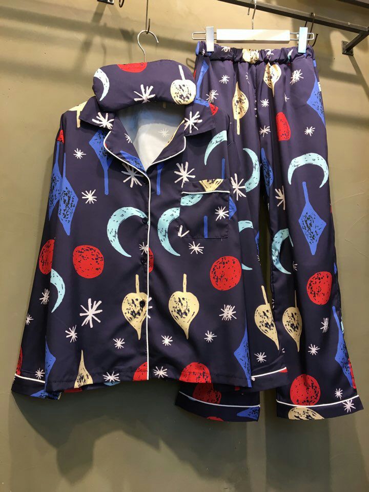 New pajama pajamas 2 different colors Female Femal