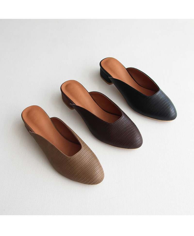 New Black Heart Moss swallowtail Butterfly Round e