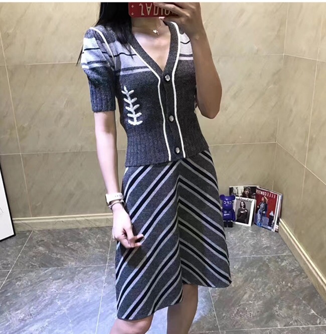 Park Shin Hye Biznite Two Piece MIUMIU Sully Embro