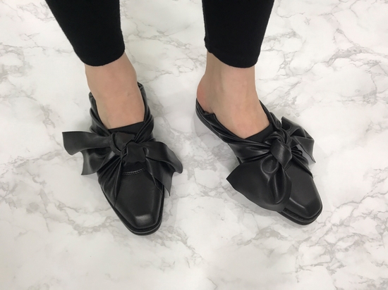 New Royal Ribbon Knot Leather Roper Black Can be w