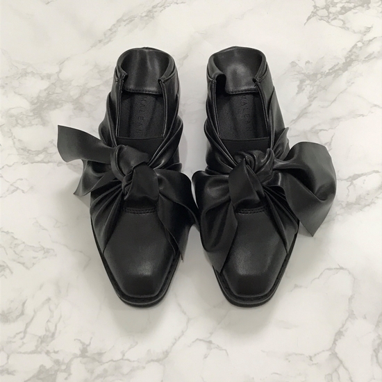 New Royal Ribbon Knot Leather Roper Black Can be w