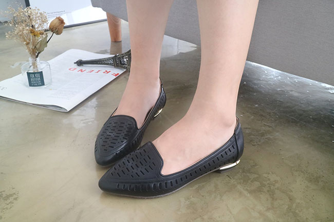 New Amy Horny Leather Loafer Roger Female Shoes Sh