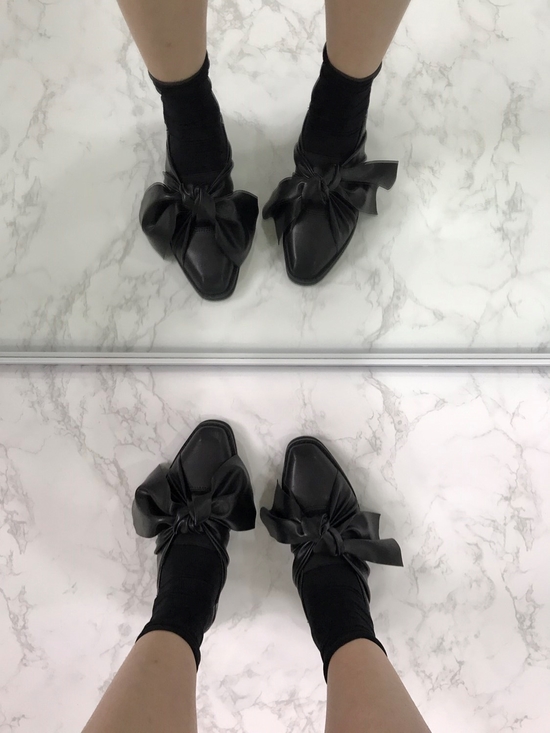 New Royal Ribbon Knot Leather Roper Black Can be w