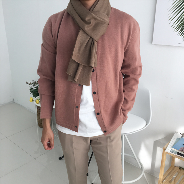 Men's mood muffler Elegant winter look Scandina