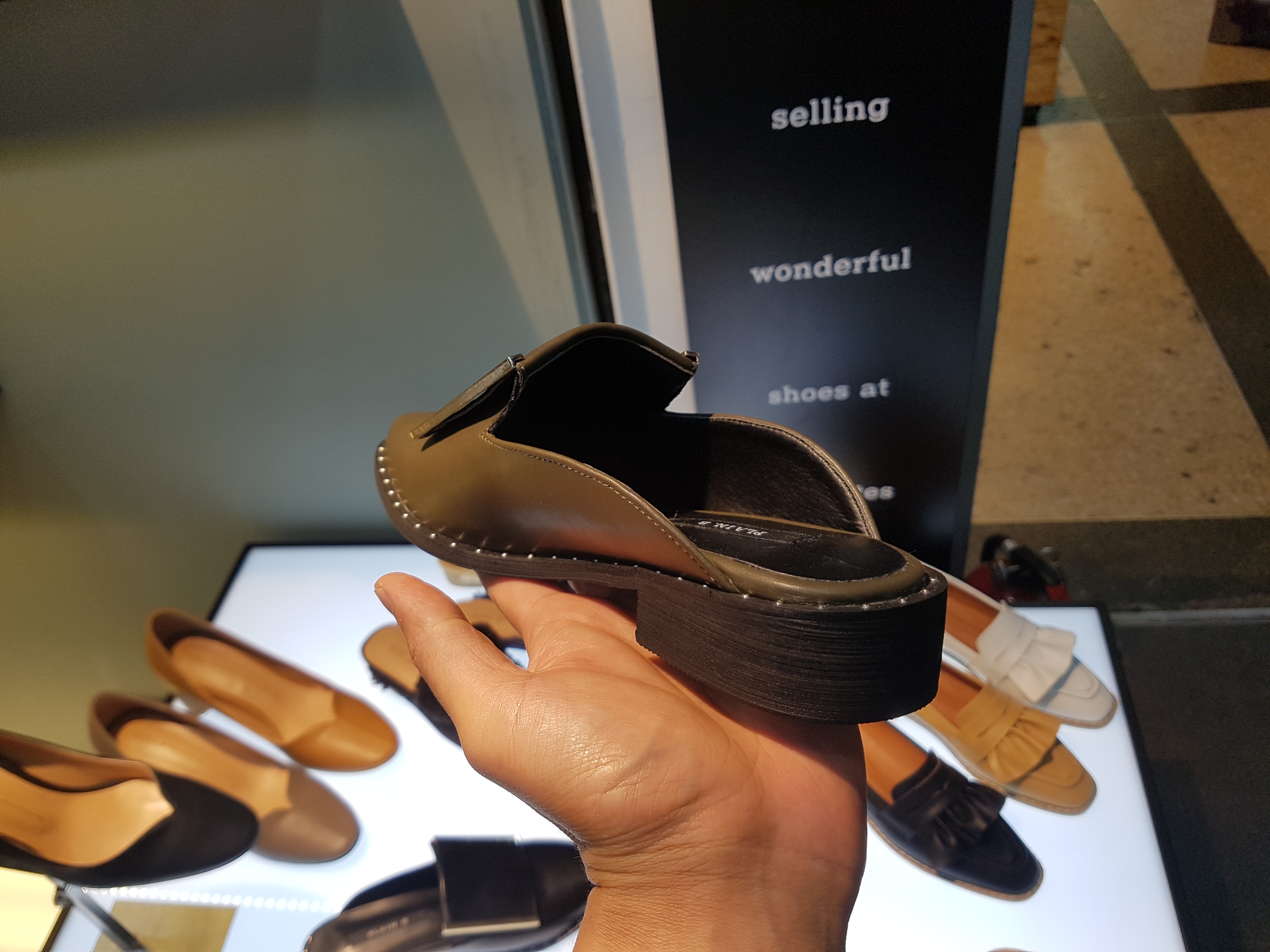 New 3cm Black White Khaki 3cm Slipper Sling Bag