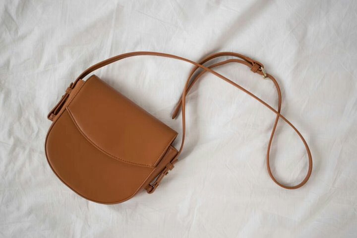 New Half Moon Half Moon Cross Back Shoulder Beige,