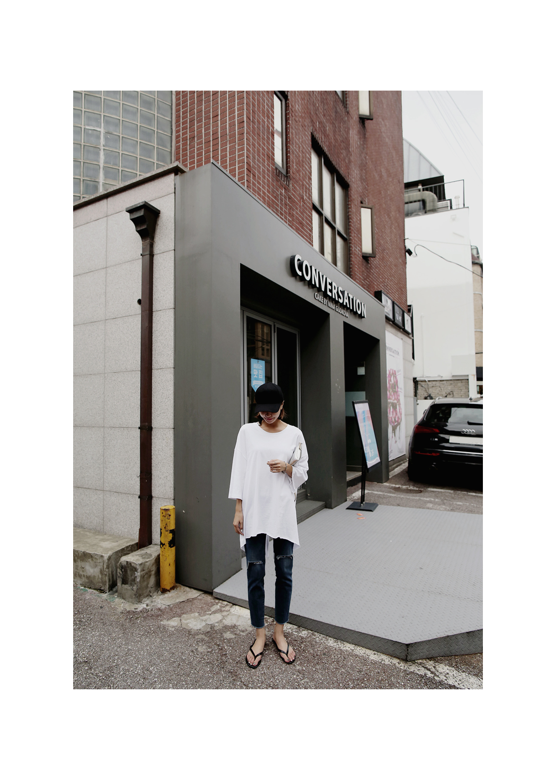 Women Jeans Pants Bending knee torn jeans hem cutt