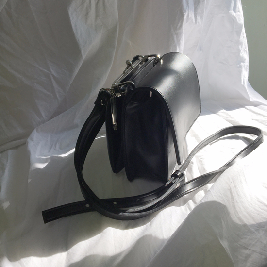 New Low mini cross Square back coat suitable for d