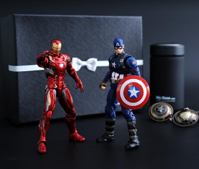 Avengers 2 Captain America &amp Iron Man Figures, 