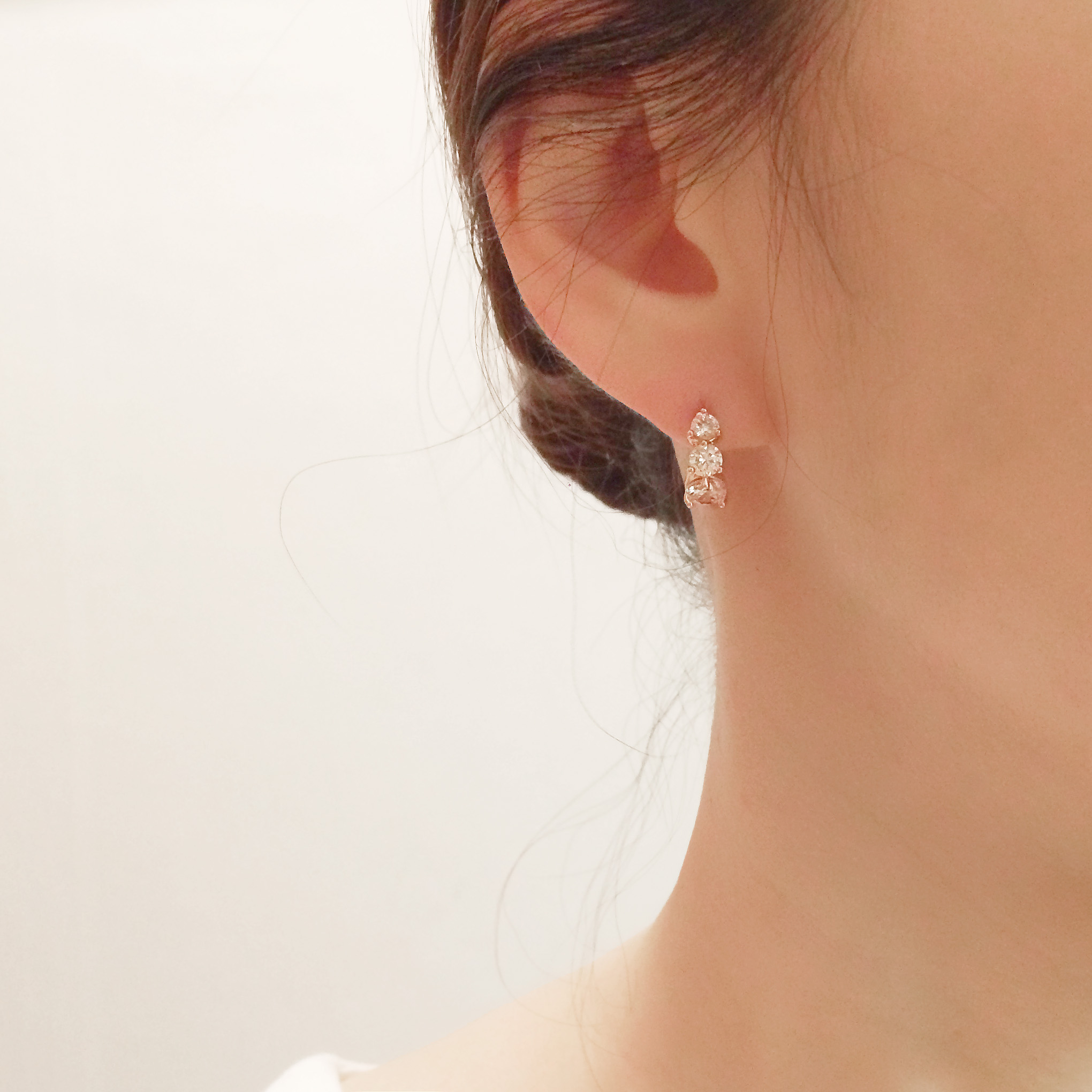 Gold pin bling 3 cubic one-touch earrings 14k 14k 