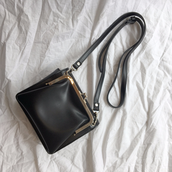 New Low mini cross Square back coat suitable for d