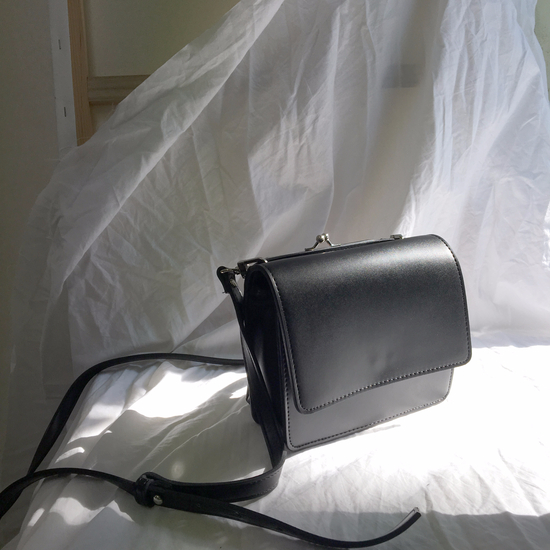 New Low mini cross Square back coat suitable for d