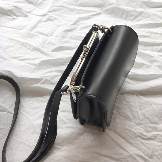 New Low mini cross Square back coat suitable for d