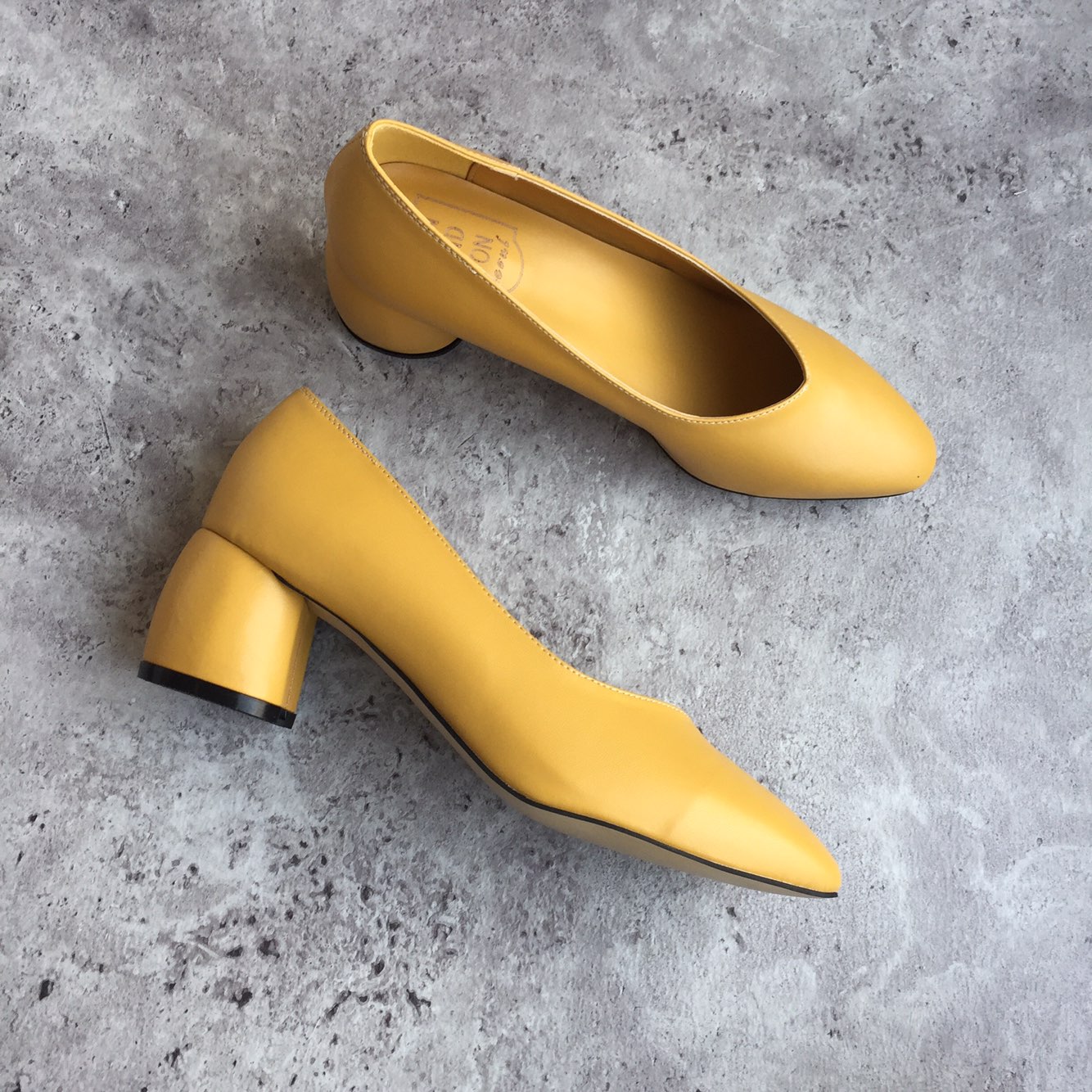 Retro Tongue Pumps 6cm Memory Foam Middle Hill Kea