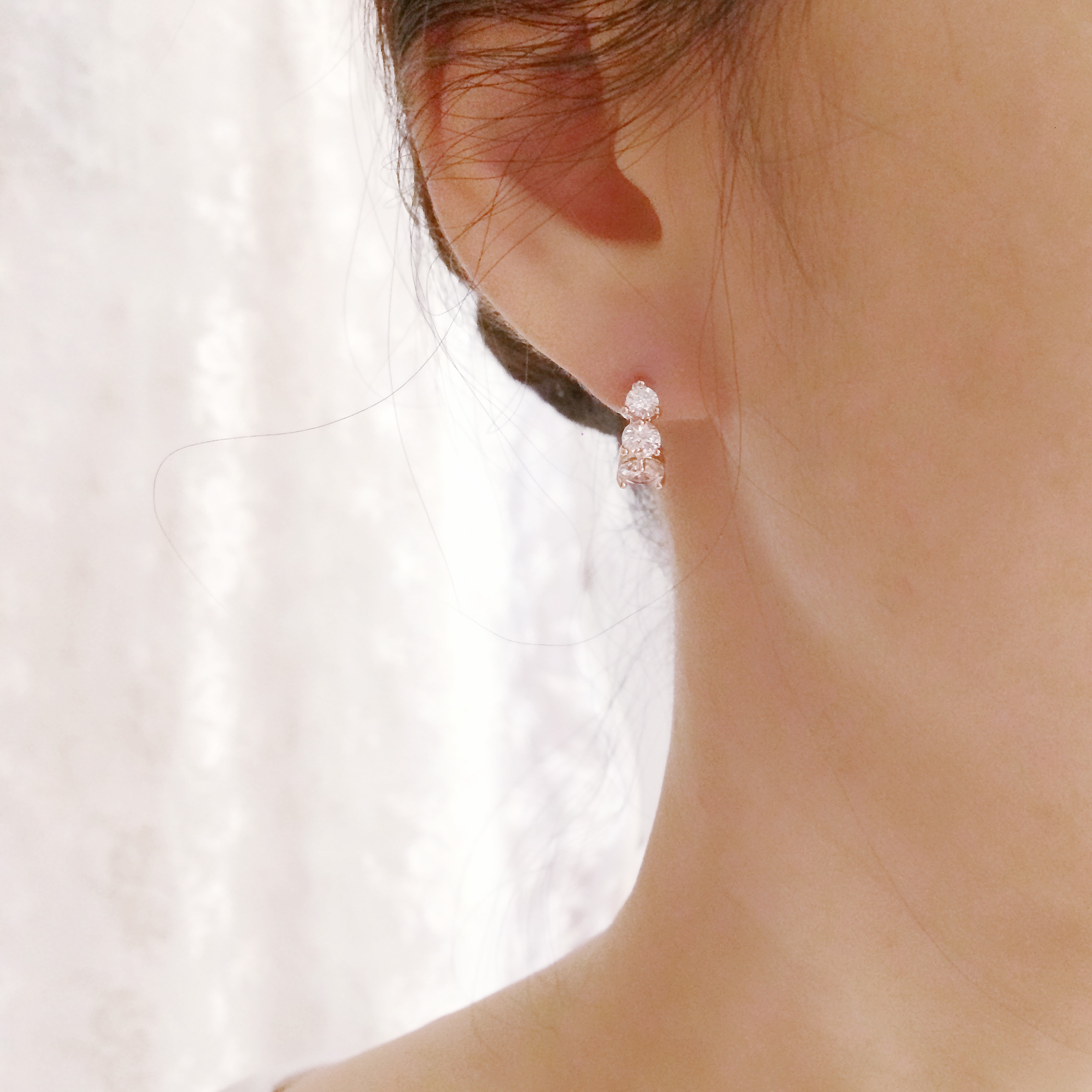 Gold pin bling 3 cubic one-touch earrings 14k 14k 