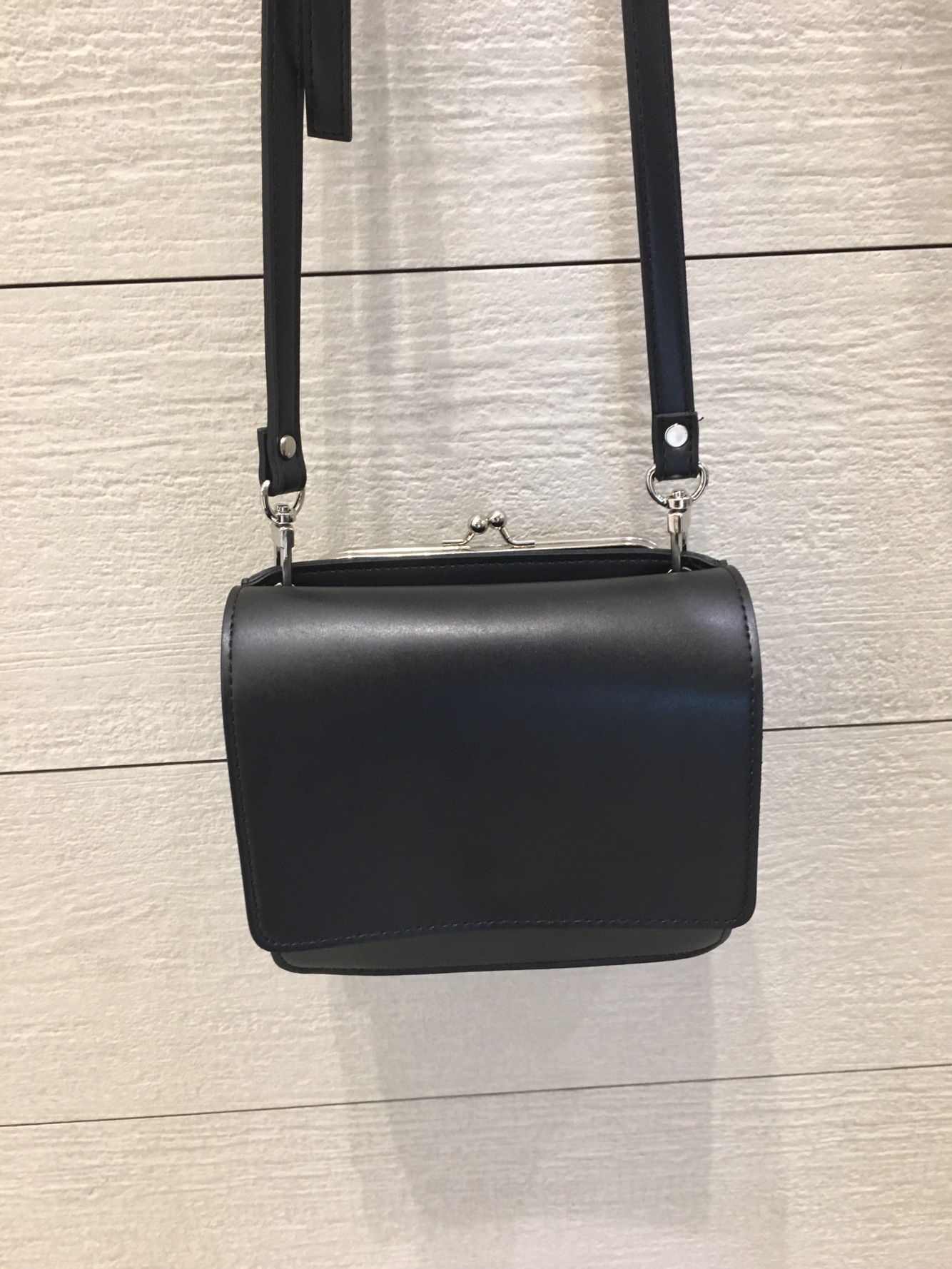 New Low mini cross Square back coat suitable for d